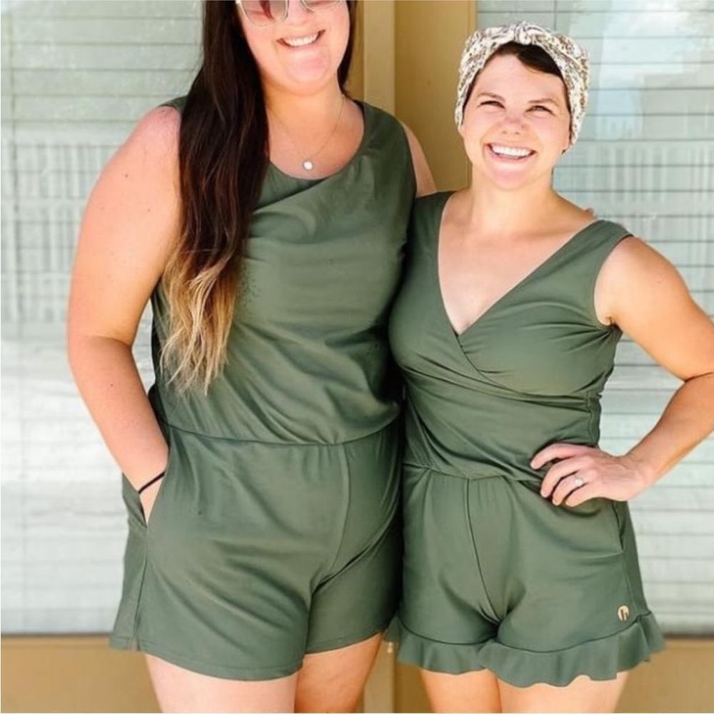 Ladies HoneyMark Green One‎ Piece Swim Romper Size XXXL